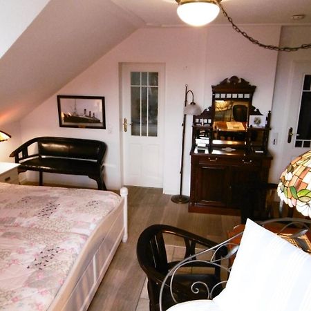 Falkenhorst Aschach Экстерьер фото